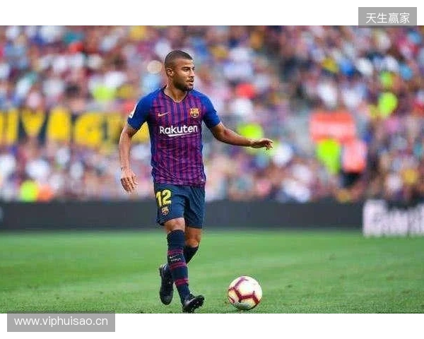 前教练:拉菲尼亚在攻防两端都能做贡献,他比登贝莱更全面 前教练:拉菲尼亚在攻防两端都能做贡献,他比登贝莱更全面