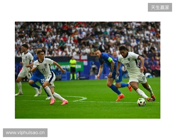 希勒评英超第23轮最佳阵:马奎尔、格伊、埃斯特旺、姆伯莫在列 希勒评英超第23轮最佳阵:马奎尔、格伊、埃斯特旺、姆伯莫在列