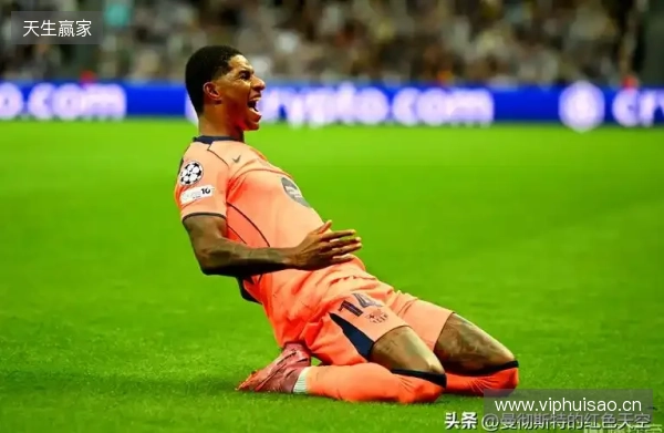 卫报记者:曼联考虑加强对雷恩前锋梅特的追求,身价3000万欧左右 卫报记者:曼联考虑加强对雷恩前锋梅特的追求,身价3000万欧左右