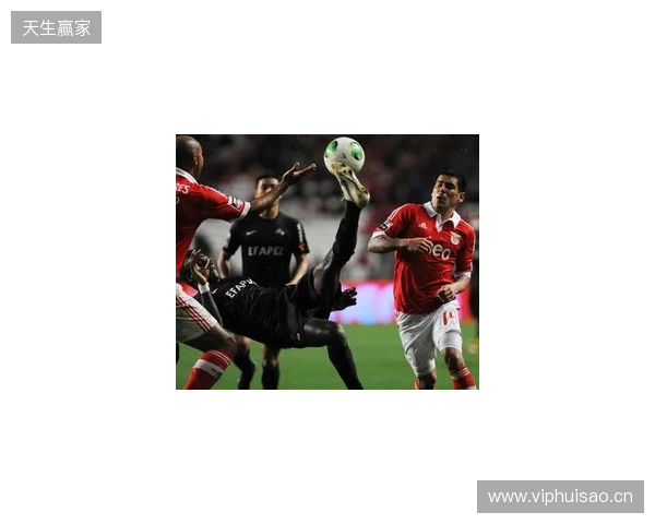 阿斯:本菲卡踢得更像皇马,后者的问题不在教练而在球员 阿斯:本菲卡踢得更像皇马,后者的问题不在教练而在球员