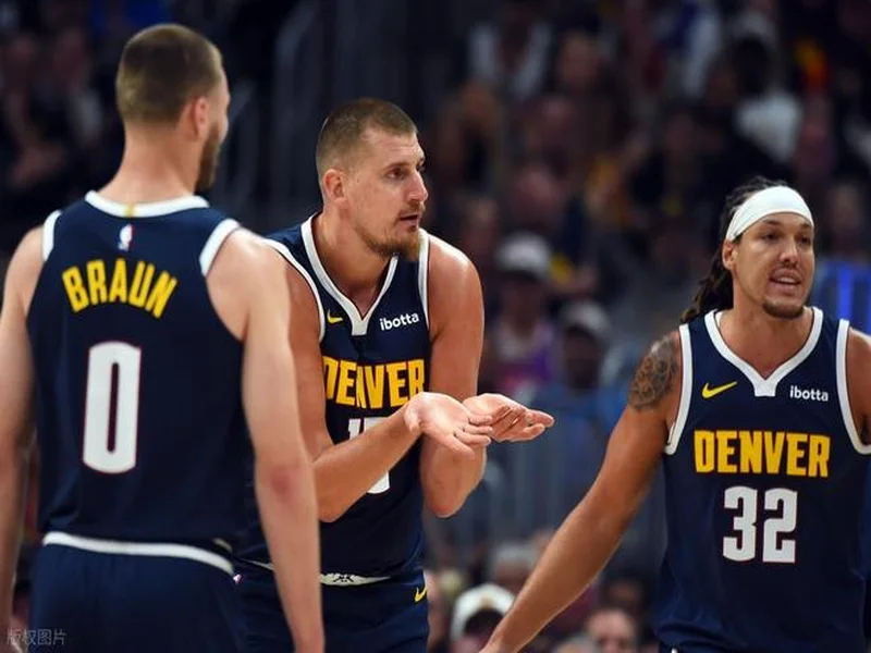 阿斯:本菲卡踢得更像皇马,后者的问题不在教练而在球员